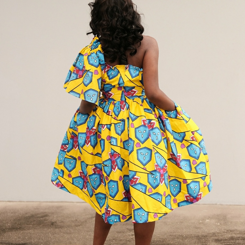 Women African print one sleeve dress - Picture 2 of 6